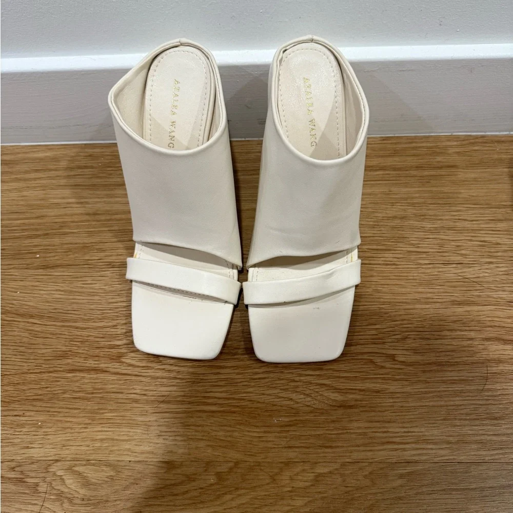 Elegant Cream Wedge Sandals - Picture 2 of 7